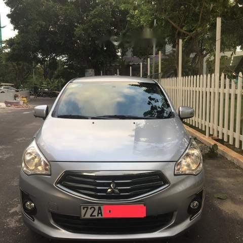 Bán xe Mitsubishi Attrage CVT 2015 nhập Thái Lan, màu xám bạc, đã đi 57.000km