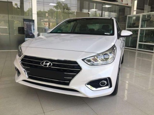 Bán Hyundai Accent đời 2019, màu trắng