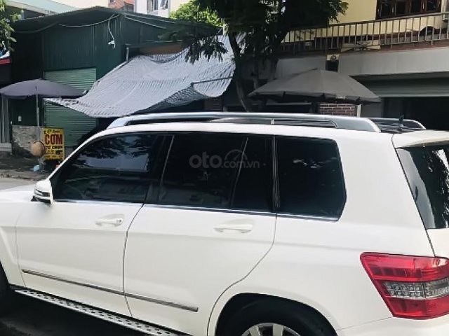 Bán xe Mercedes GLK300 4Matic đời 2009, màu trắng