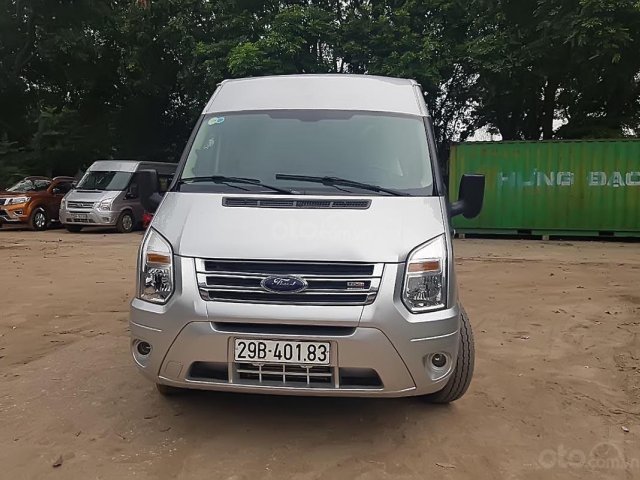 Chính chủ bán xe Ford Transit Standard MID 2017, màu bạc