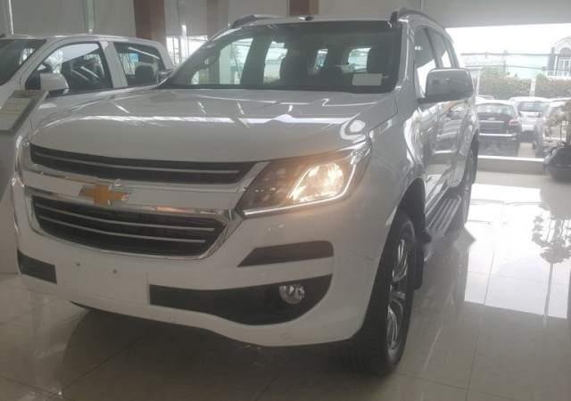 Bán Chevrolet Trailblazer sản xuất 2019, màu trắng, nhập khẩu nguyên chiếc