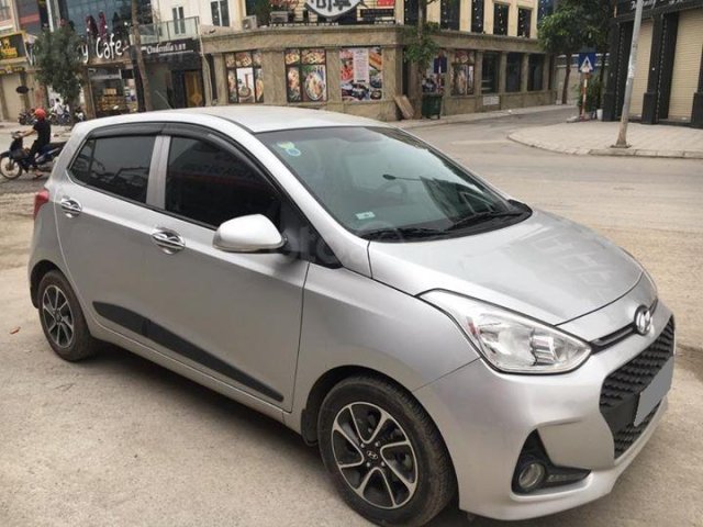 Bán Hyundai Grand i10 hatchback số sàn 1.2 SX 2018, màu bạc như mới
0