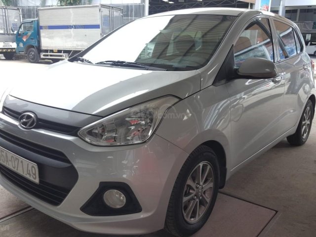 Bán Hyundai Grand i10 1.0MT, màu bạc, số sàn, bản 5 cửa nhập Ấn Độ 2014, gia đình