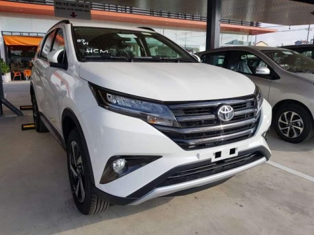 Bán ô tô Toyota Rush sản xuất 2019, màu trắng, nhập khẩu nguyên chiếc0