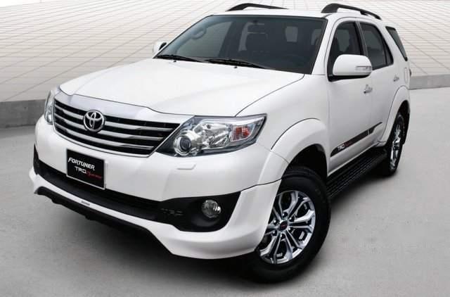 Bán Toyota Fortuner Sportivo năm 2014, màu trắng xe gia đình, 830 triệu0