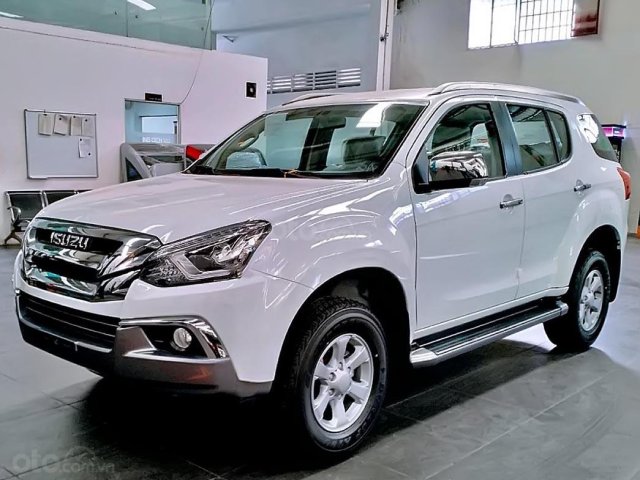 Bán Isuzu mu-X 1.9 4X2 MT sản xuất 2019, màu trắng, nhập khẩu, giá 785tr