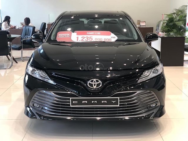 Bán Toyota Camry 2.5Q 2019, màu đen, nhập khẩu0