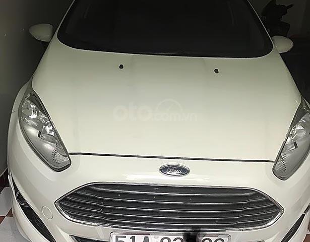 Cần bán lại xe Ford Fiesta S 1.0 AT Ecoboost đời 2014, màu trắng  