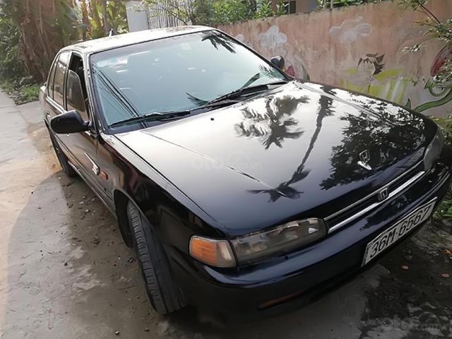 Cần bán Honda Accord 2.2 MT đời 1993, màu đen, nhập khẩu  