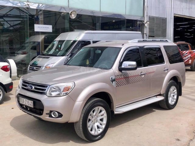 Bán ô tô Ford Everest đời 2015, màu bạc, nhập khẩu, giá tốt0