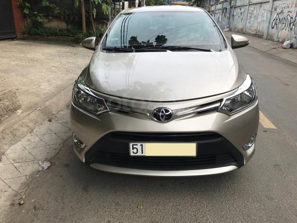 Cần bán xe Toyota Vios 2017, màu nâu vàng, số tự động