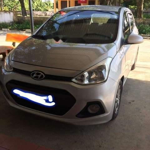 Bán xe Hyundai Grand i10 sản xuất 2014, màu bạc, nhập khẩu