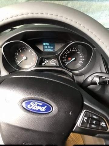 Bán Ford Focus đời 2018, màu đỏ, chính chủ  