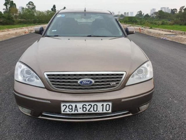 Xe Ford Mondeo đời 2004, màu nâu còn mới0