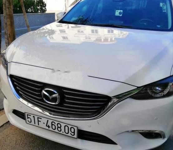 Bán Mazda 6 sản xuất năm 2017, màu trắng, 810tr0