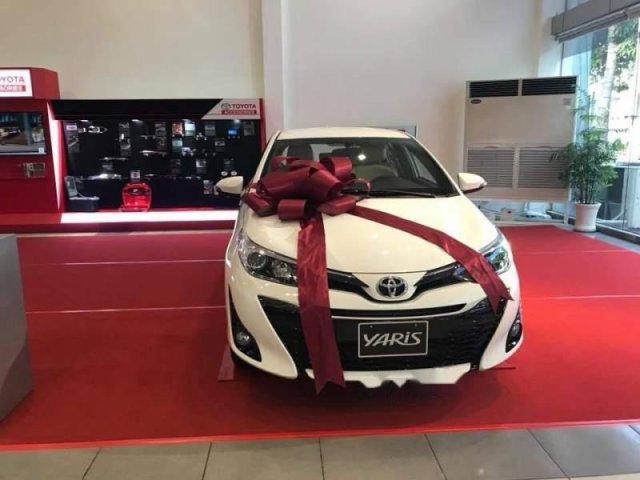 Bán Toyota Yaris sản xuất 2019, màu trắng, nhập khẩu  