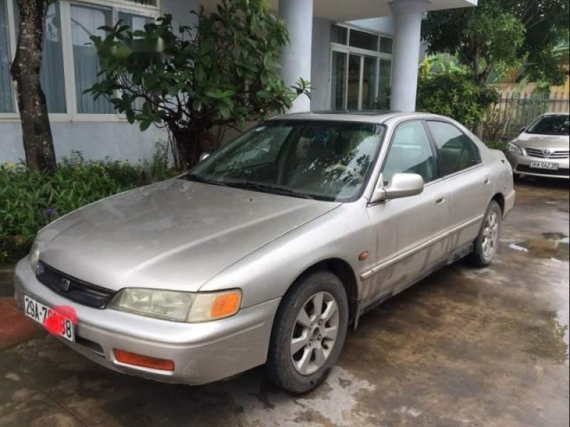 Bán Honda Accord đời 1997, màu bạc, nhập khẩu, giá chỉ 150 triệu0