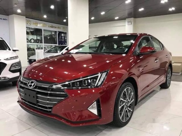 Bán Hyundai Elantra năm 2019, màu đỏ. Hỗ trợ trả góp 85%0