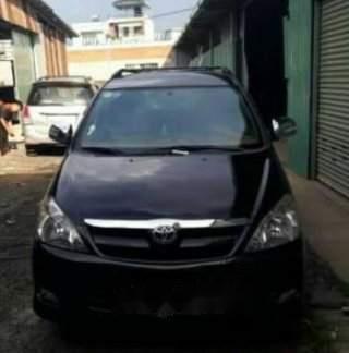 Bán Toyota Innova G đời 2008, màu đen số sàn, giá 400tr