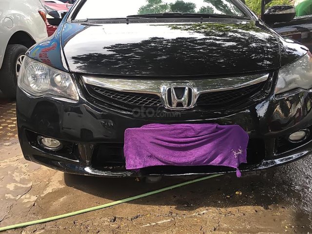 Xe Honda Civic 2.0 AT đời 2011, màu đen chính chủ 