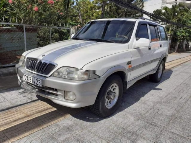 Bán Ssangyong Musso đời 2001, màu trắng, nhập khẩu nguyên chiếc, 120 triệu0