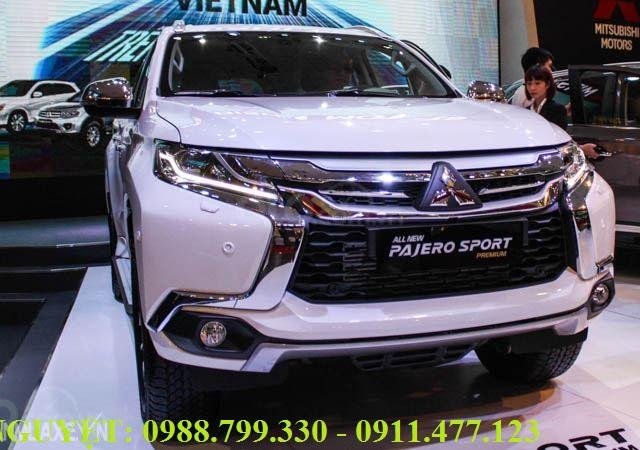 "Siêu Hot" Pajero Sport máy dầu, xe nhập, 7l/100km, góp 80%xe, giảm 92 triệu LH Lê Nguyệt: 0911.477.123 - 0988799330