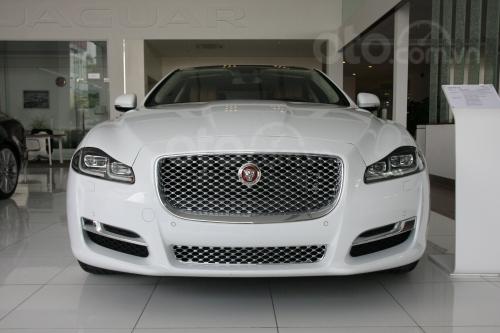 Bán Jaguar XJL Portfolio 2019 màu đen, trắng, đỏ. Xe giao ngay toàn quốc. Hotline 093 2222 2530