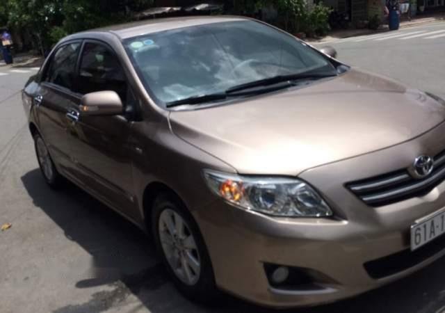 Bán xe Toyota Corolla altis 1.8AT 2010, giá cạnh tranh0