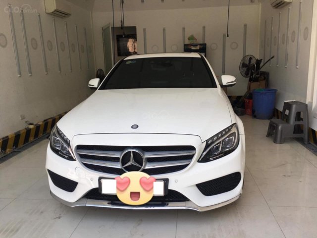 Bán xe Mercedes C300 AMG 2016 màu trắng bản full kịch