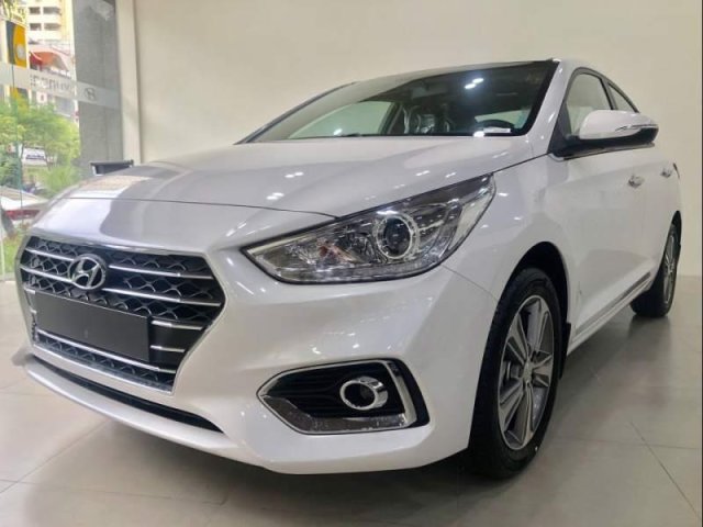 Bán ô tô Hyundai Accent đời 2019, màu trắng, 425tr