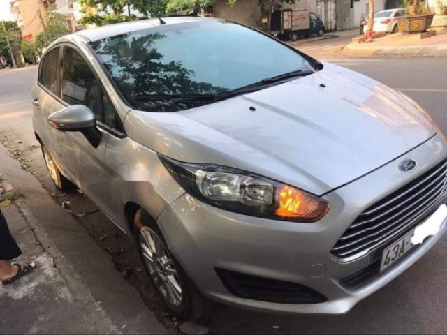 Bán Ford Fiesta sản xuất năm 2014, màu bạc, giá tốt