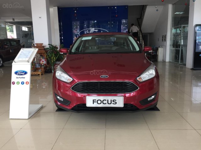 Bán Ford Focus Trend Sedan mới 100% giá bán 565TR, KM phụ kiện0