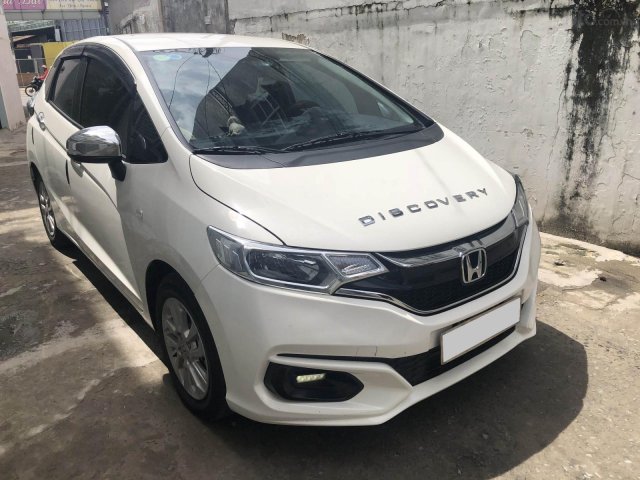 Bán xe Honda Jazz 2019 số tự động, màu trắng, 5 chỗ