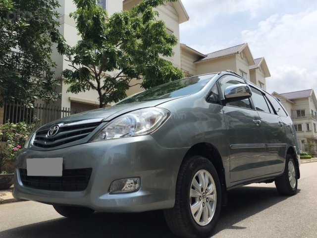 Bán Toyota Innova GSR 2011 xám bạc chính chủ tuyệt vời0