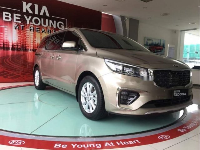 Cần bán Kia Sedona Deluxe D năm 2019, mới 100%0