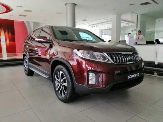 Cần bán xe Kia Sorento Deluxe G năm 2019, màu đỏ, mới 100%0