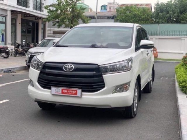 Bán Toyota Innova E đời 2017, màu trắng, nhập khẩu