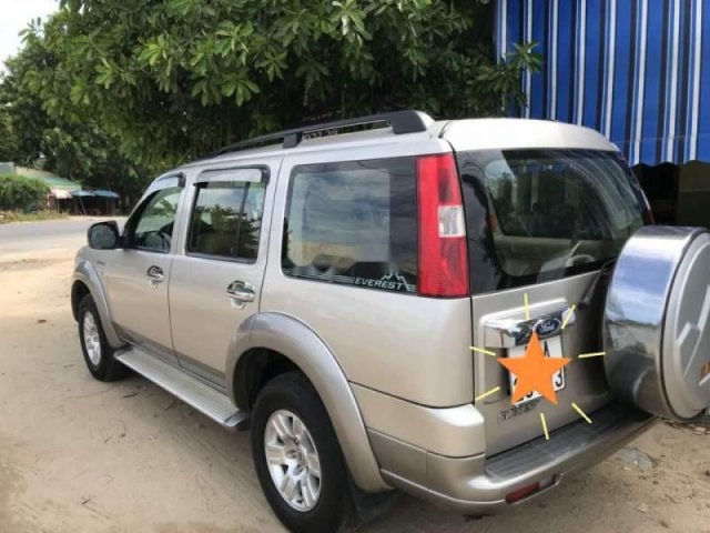 Cần bán Ford Everest năm 2008, 365 triệu0