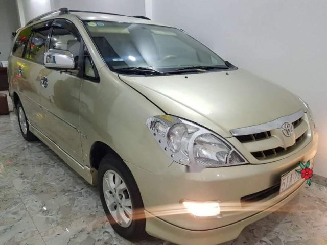 Bán Toyota Innova 8 chỗ (2.0 G) Sx 2008, màu ghi tuyệt đẹp, gia đình ít sử dụng