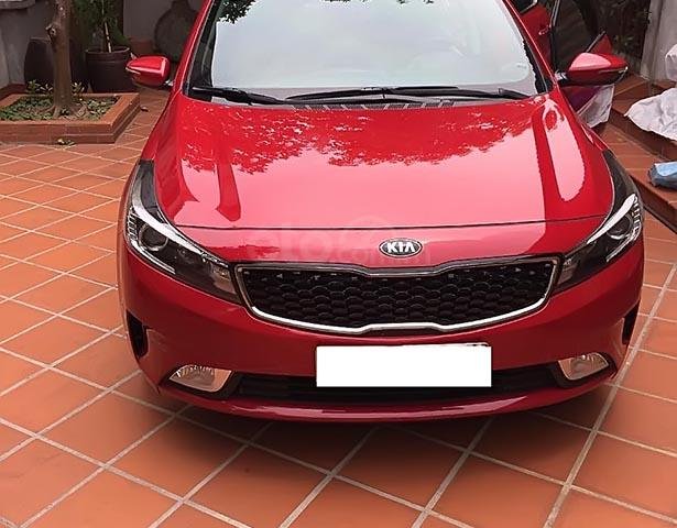 Cần bán xe Kia Cerato đời 2018, màu đỏ như mới 0