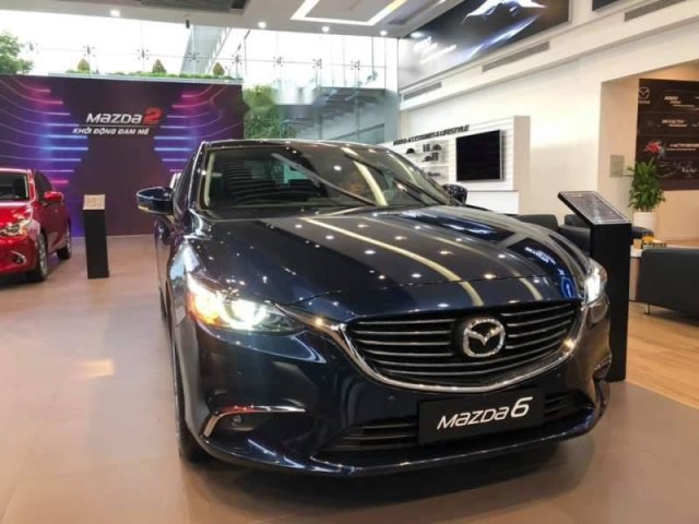 Bán ô tô Mazda 6 2.0 sản xuất năm 2019, xe mới 100%