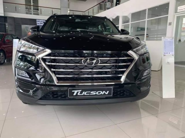 Showroom Hyundai Phạm Văn Đồng bán ô tô Hyundai Tucson đời 2019, màu đen, giá 750tr
