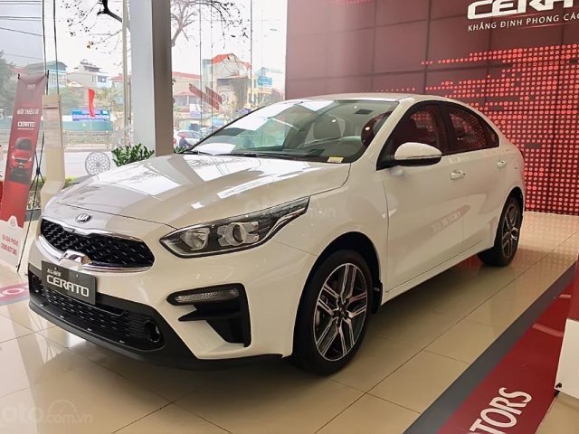 Bán ô tô Kia Cerato 1.6 MT đời 2019, màu trắng giá cạnh tranh