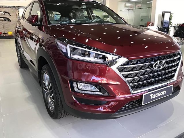 Bán ô tô Hyundai Tucson 2.0AT- Full option năm sản xuất 2019, màu đỏ, giá chỉ 868 triệu0