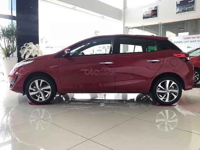 Bán xe Toyota Yaris 1.5G 2019, màu đỏ, nhập khẩu0