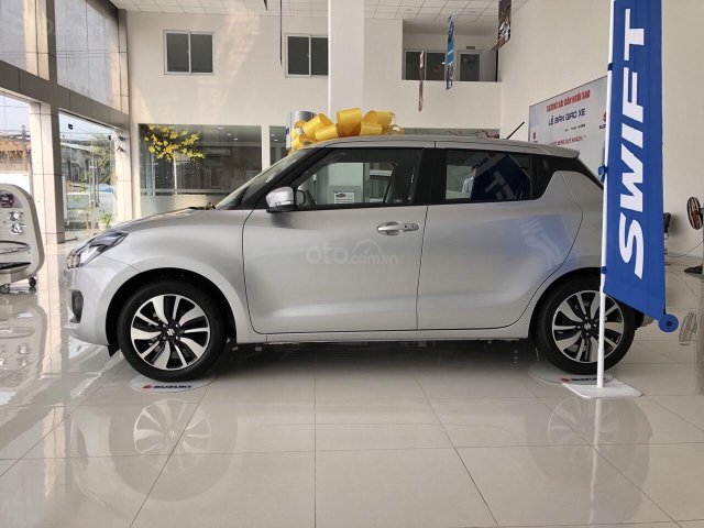 Suzuki Swift GLX 2019 - giao xe ngay0