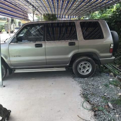 Cần bán gấp Isuzu Trooper 2001, xe đẹp