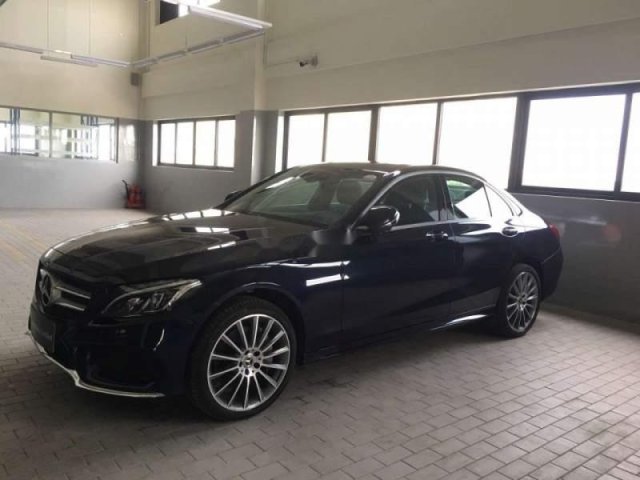 Mercedes-Benz Bình Dương bán Mercedes C300 AMG đời 2018, nhập khẩu, đăng ký 13/07/20180