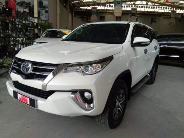 Bán Toyota Fortuner 2.7AT 4x2 sản xuất năm 2017, màu trắng, nhập khẩu0