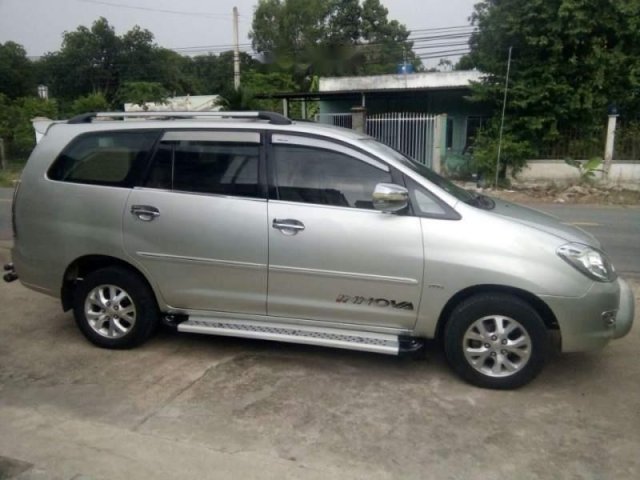 Gia đình bán gấp Toyota Innova G năm 2007, màu bạc